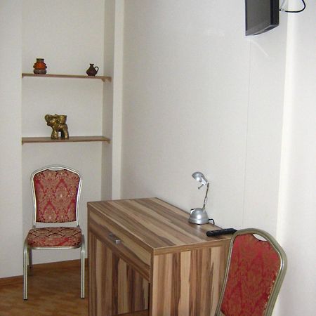 Gosciniec Podkowa Apartment Wlodawa Ruang foto