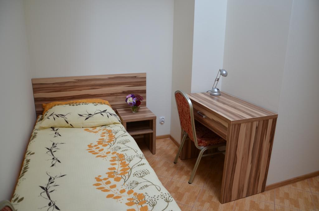 Gosciniec Podkowa Apartment Wlodawa Ruang foto