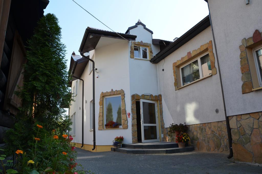 Gosciniec Podkowa Apartment Wlodawa Bagian luar foto